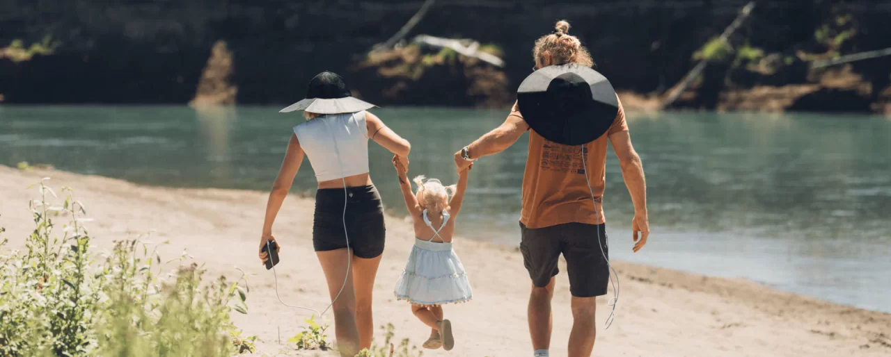 Solar-charging-hat-hiking-beach